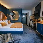 Hotel Fahrenheit Seven Val Thorens