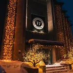 Fahrenheit Seven Hotel 4*