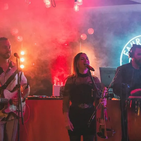 Hotel Fahrenheit Seven