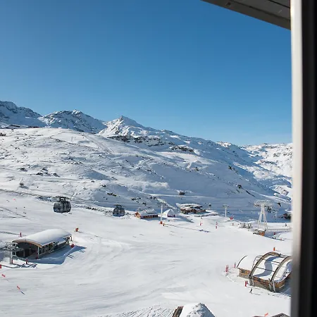 Fahrenheit Seven Hotel 4*