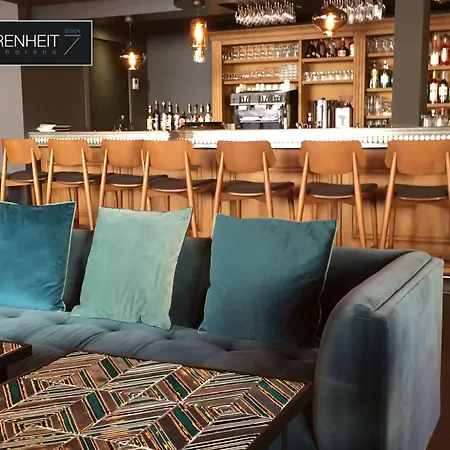 Fahrenheit Seven Hotel 4*
