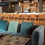 Fahrenheit Seven Hotel 4*